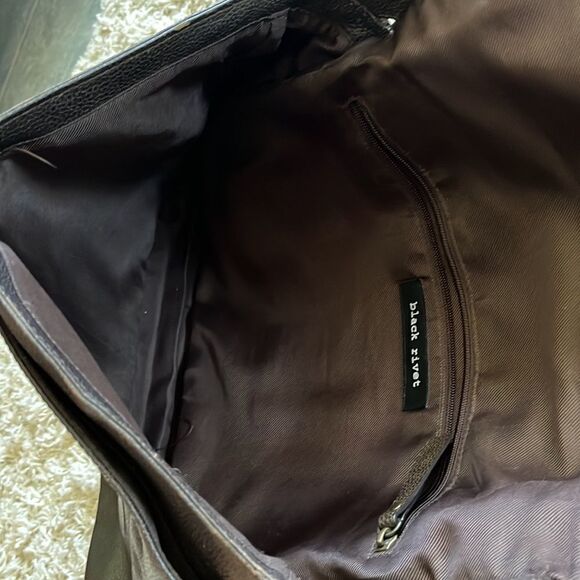 Black Rivet Leather Cross Body Messenger Laptop Bag Distressed Adjustable Strap - Picture 9 of 16